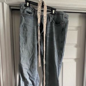 Vigoss jeans straight slightly boot leg with braided belt